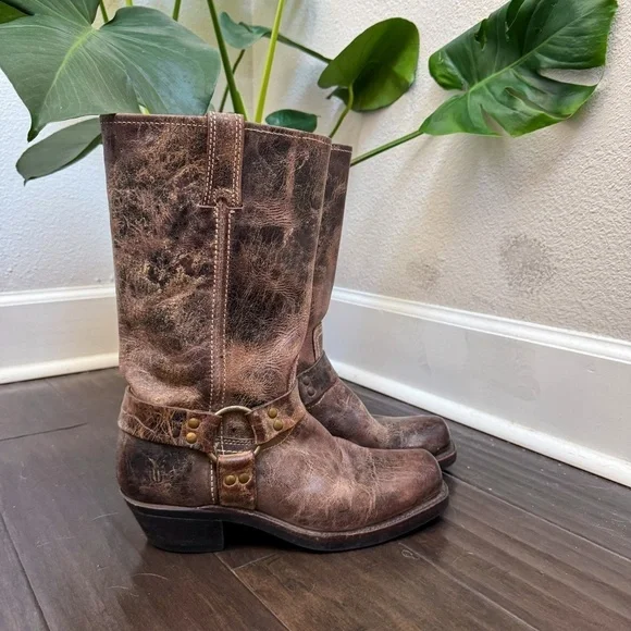 Frye Harness 12R Moto Leather Boots 77309 CHOCOLATE BROWN Women’s Sz 8.5 - Picture 3 of 9